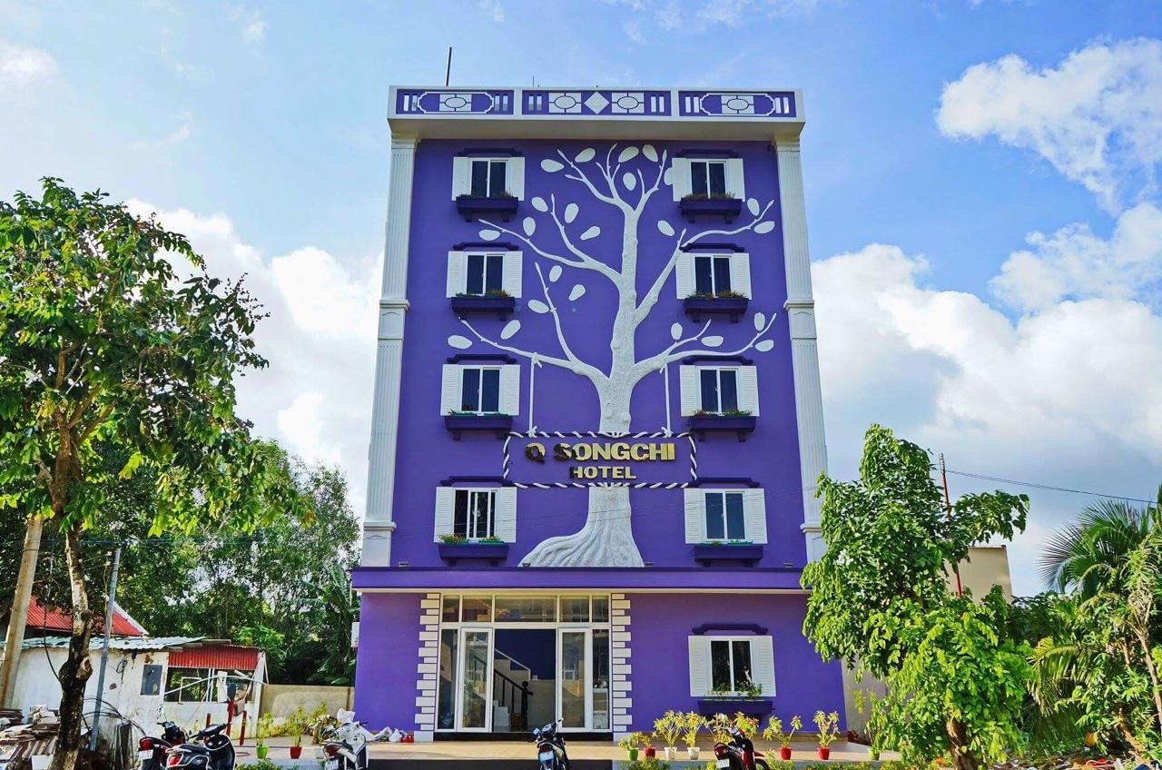 Q Songchi Hotel Chi Khu Co Ong المظهر الخارجي الصورة